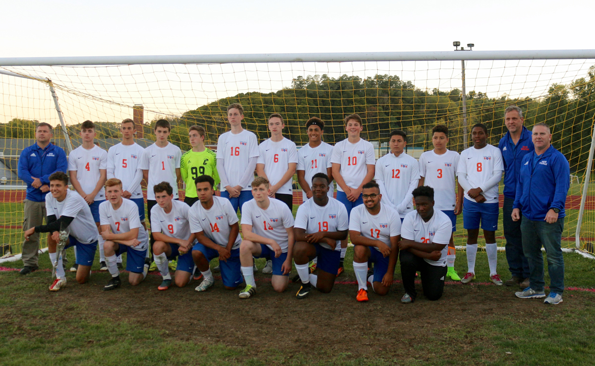 boys soccer team photo