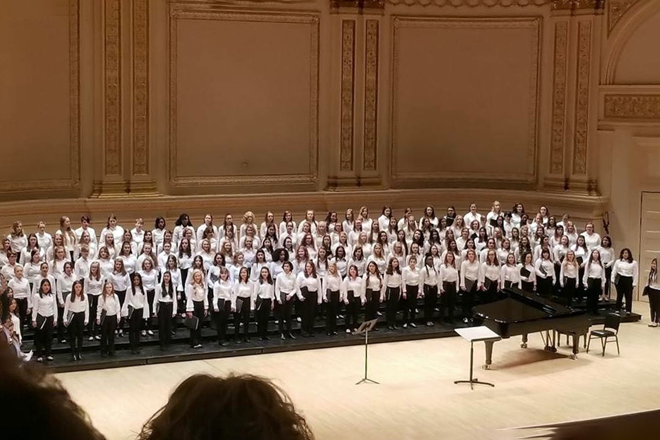 Honors Choral performing in Carnegie Hall