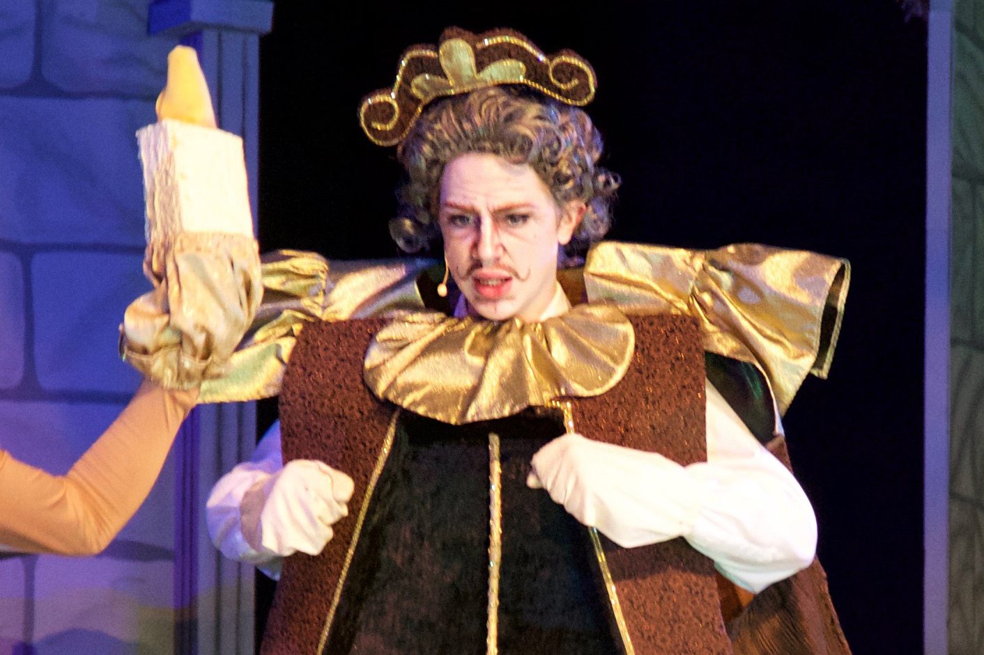 Elisha Clause as Cogsworth