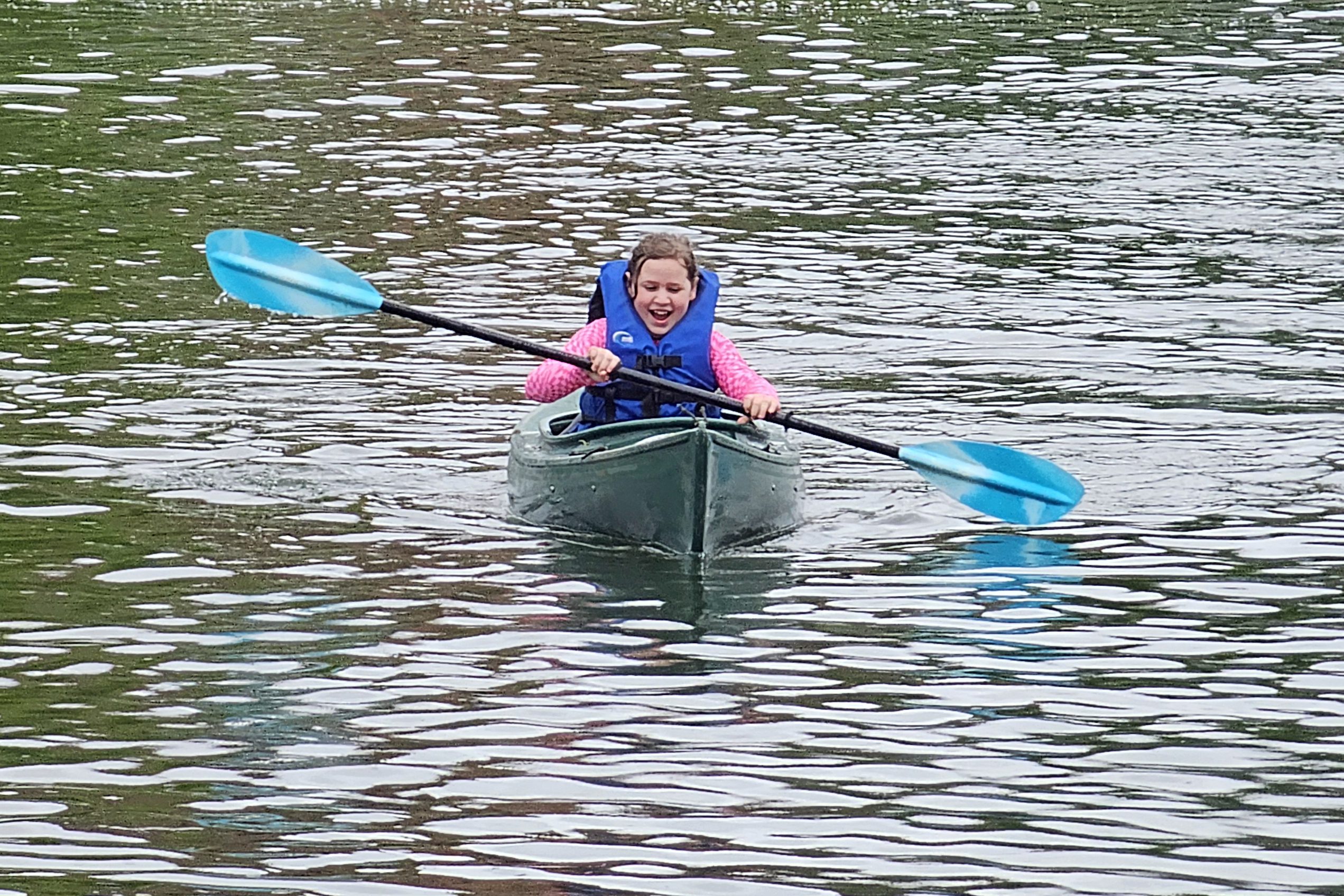 girl kayaking